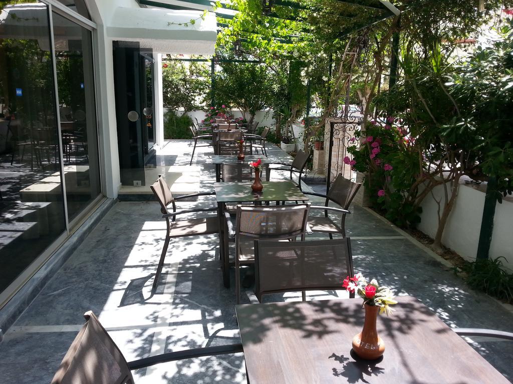 Karis Hotel Cidade de Kos Exterior foto